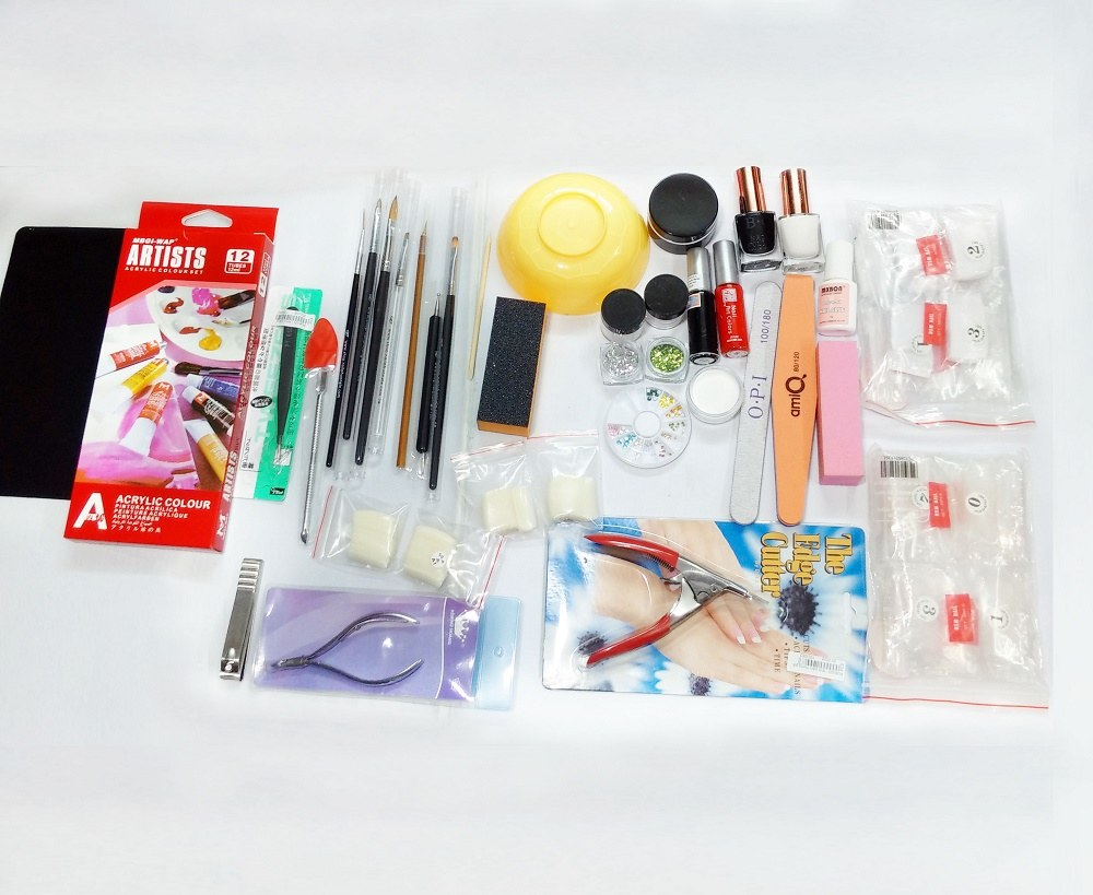 Bộ dụng cụ nail cơ bản cho người mới bắt đầu